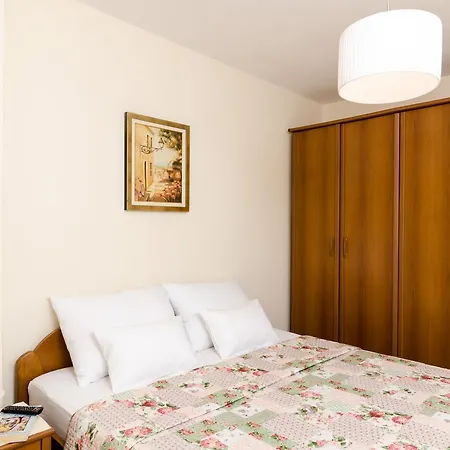 Apartman 4u *